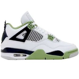 Air Jordan 4’s seafoam women’s